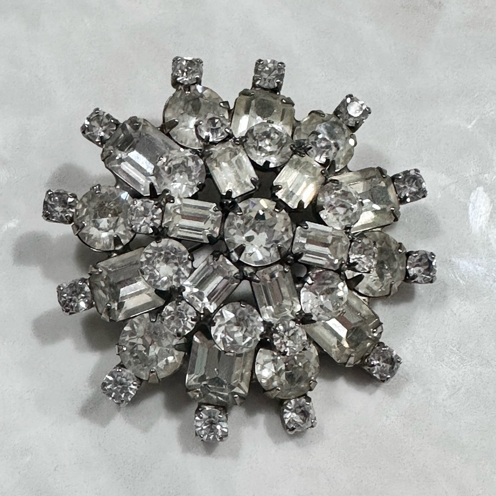WEISS Vintage Snowflake Brooch Silver Clear Rhinestones
